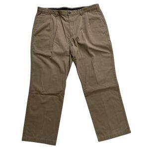 DOCKERS Men Beige Classic Fit Stretch Pleated Chino Pants 44X30